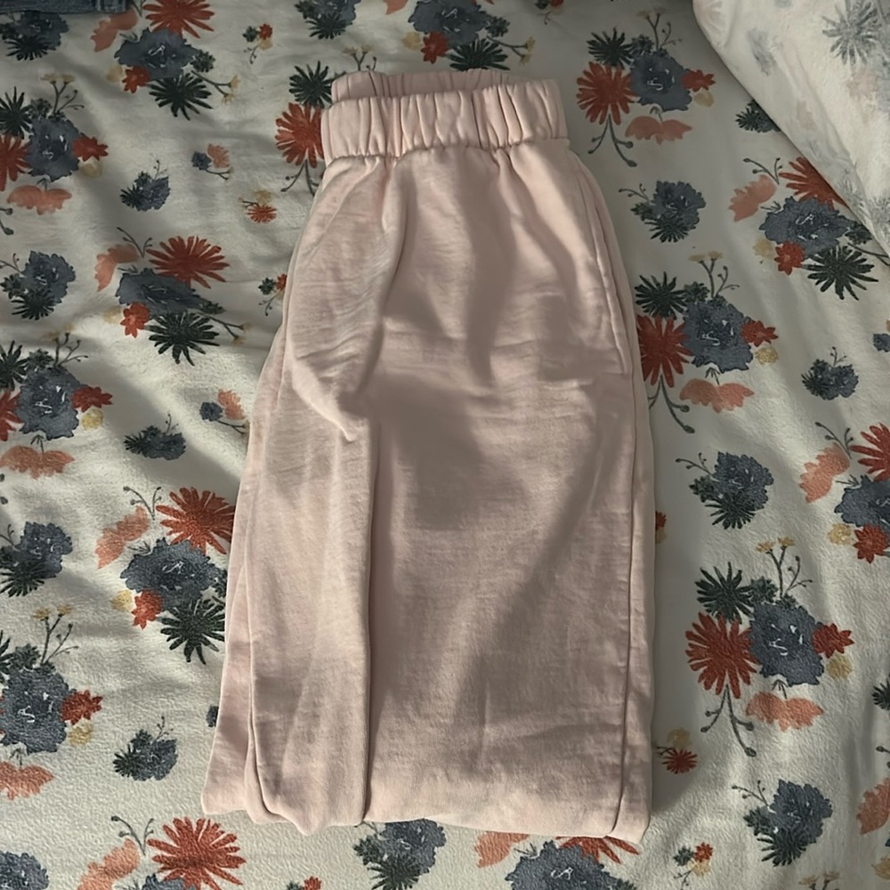 brandy melville pink sweatpants